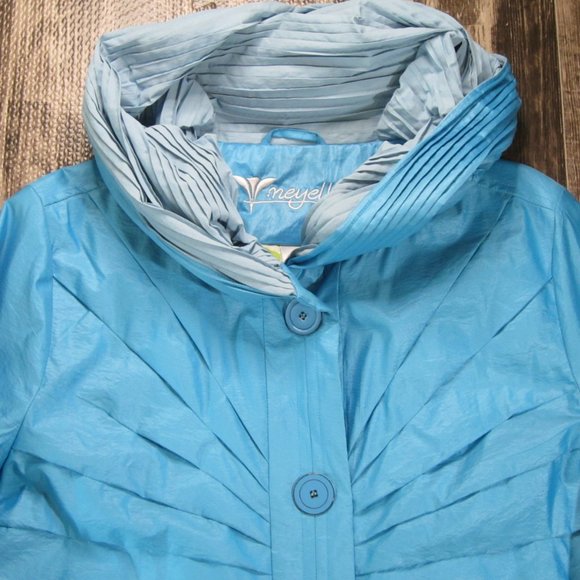 NWT Women's Fashion Hooded Shell Jacket - Picture 6 of 11